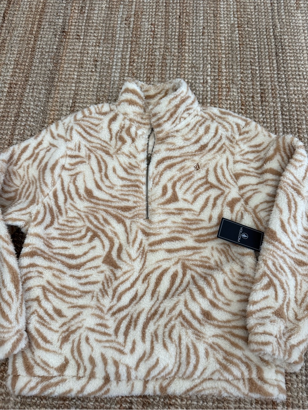 Volcom Beige and White Fuzzy Animal-Print Quarter-Zip Pullover